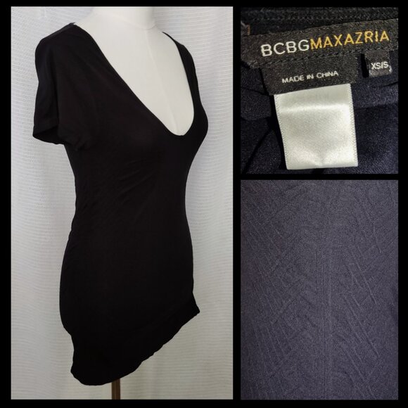 BCBGMAXAZRIA Tops - BCBG Max Azria | black short sleeve | v-neck neck | Size XS / S